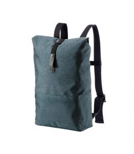 mochila brooks